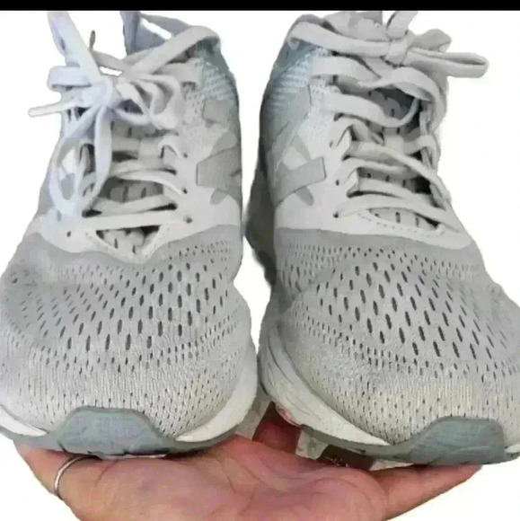 New Balance Women's 940 V4 Running Shoe 10.5 - Picture 6 of 12